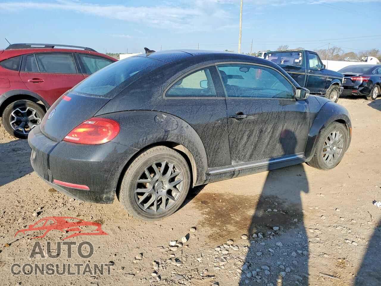 VOLKSWAGEN BEETLE 2013 - 3VWJP7AT6DM693349