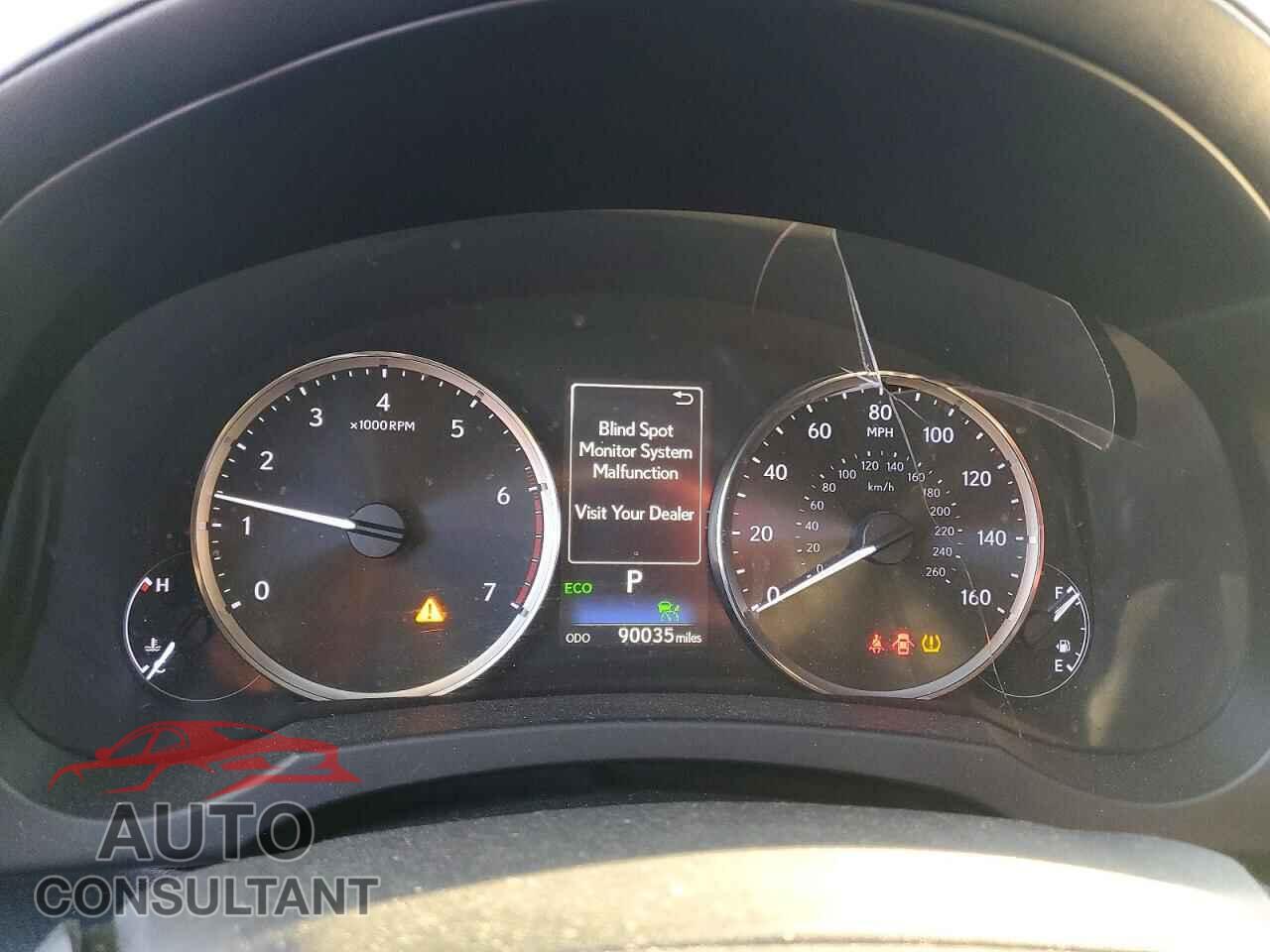 LEXUS IS 2018 - JTHBA1D23J5067282
