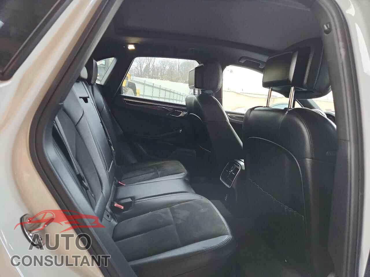 PORSCHE MACAN 2017 - WP1AA2A52HLB83398