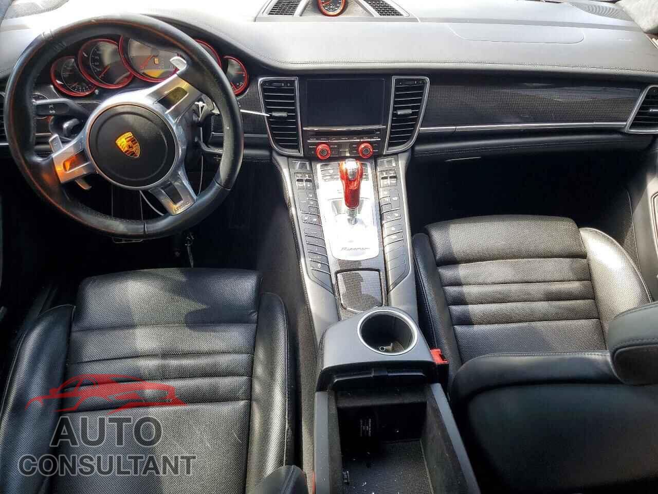 PORSCHE PANAMERA 2016 - WP0AF2A76GL081122