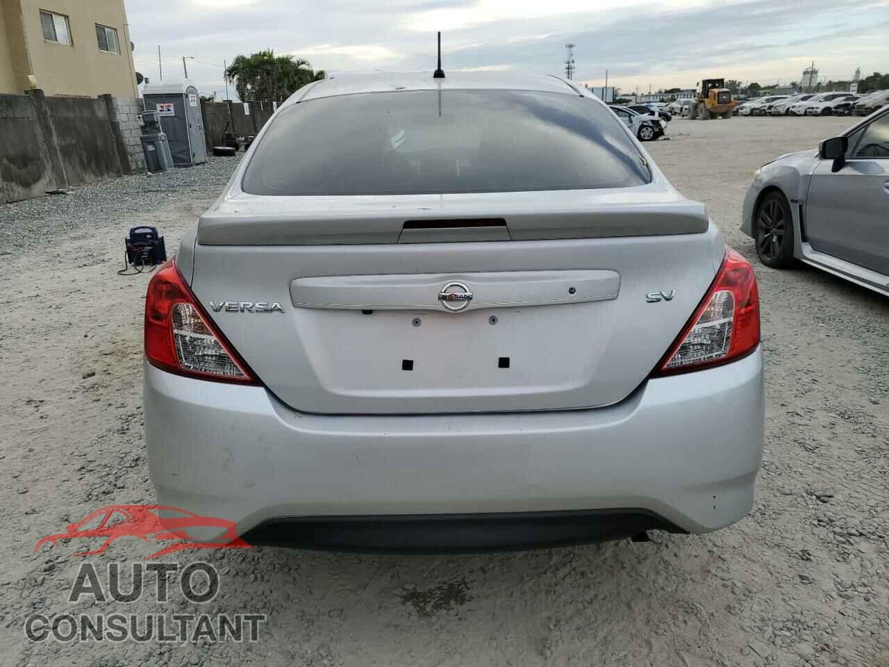 NISSAN VERSA 2019 - 3N1CN7AP3KL852547