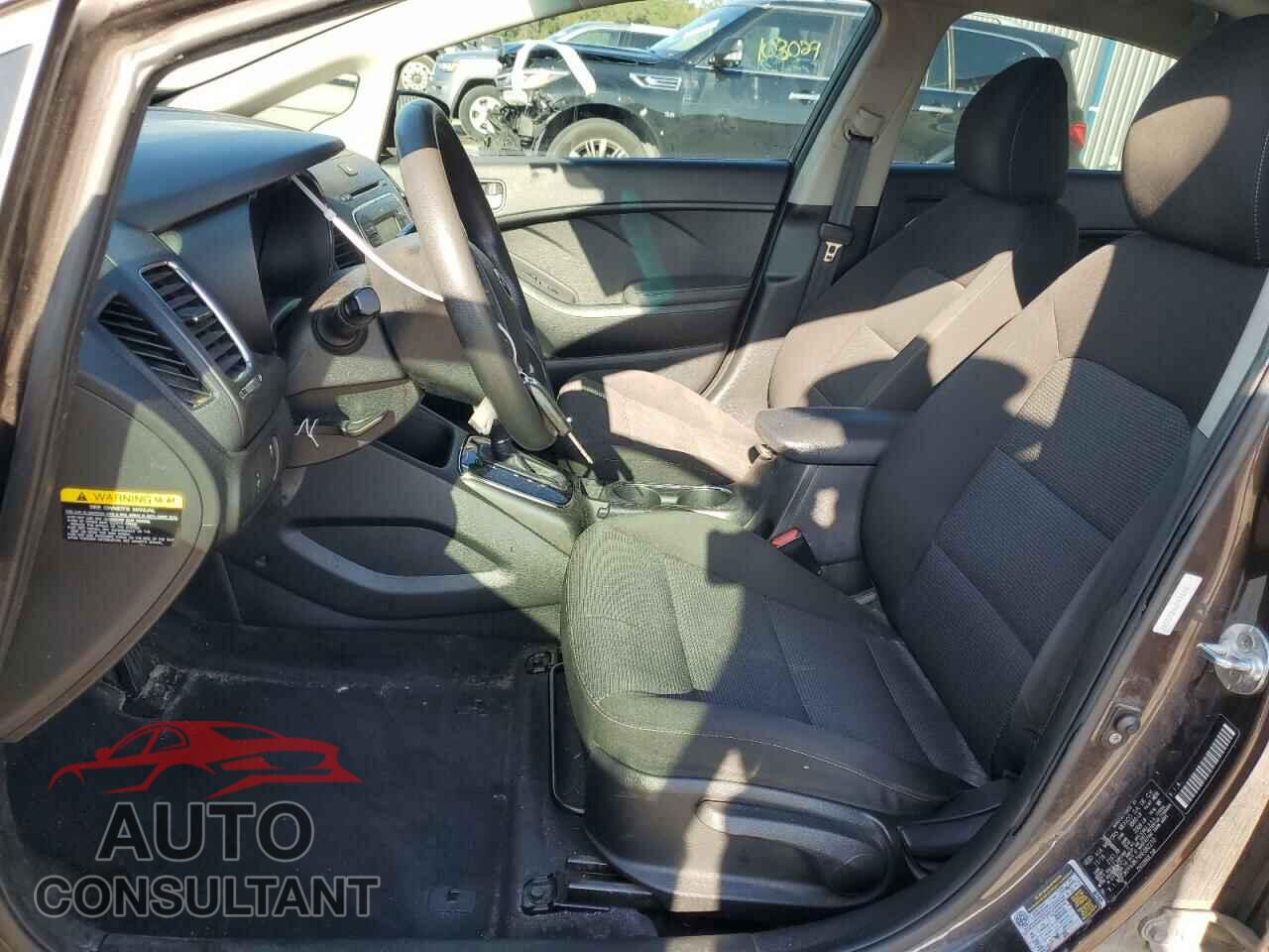 KIA FORTE 2017 - 3KPFK4A79HE082210