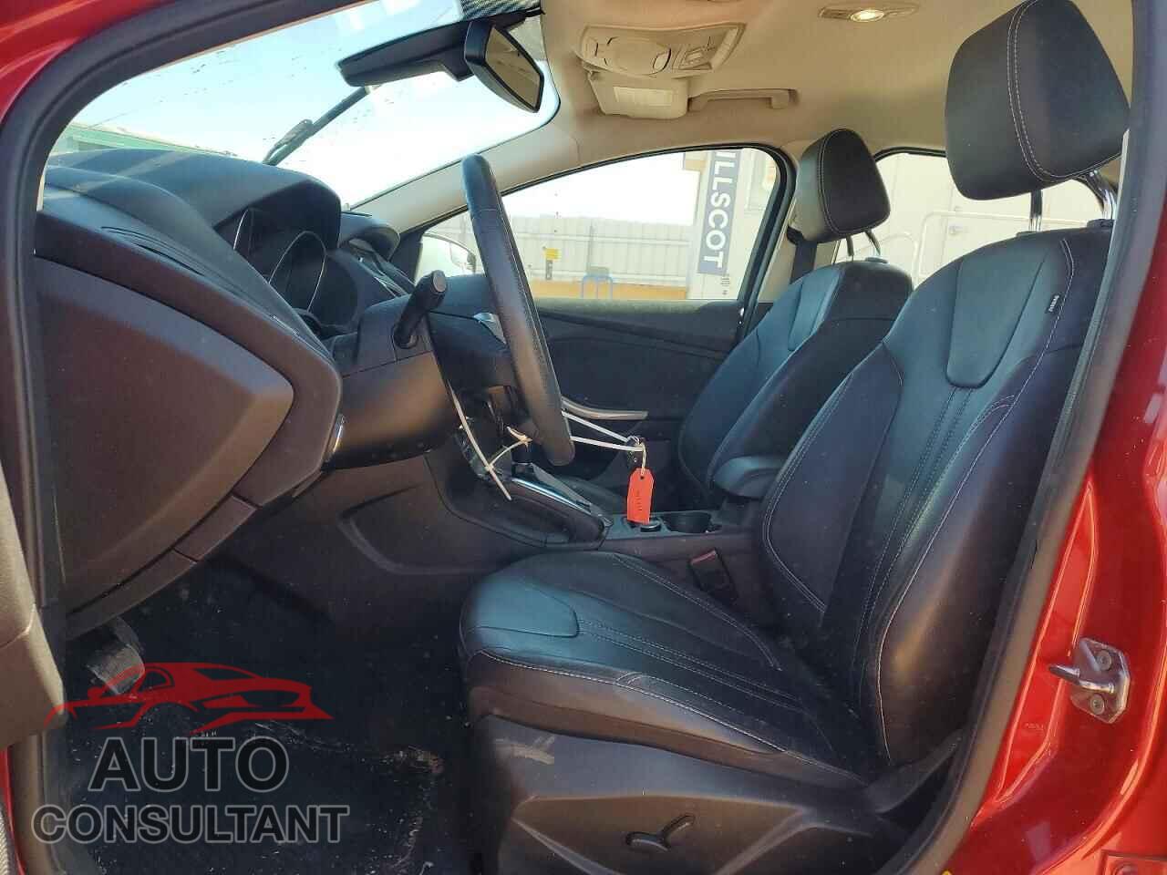 FORD FOCUS 2012 - 1FAHP3M26CL329709