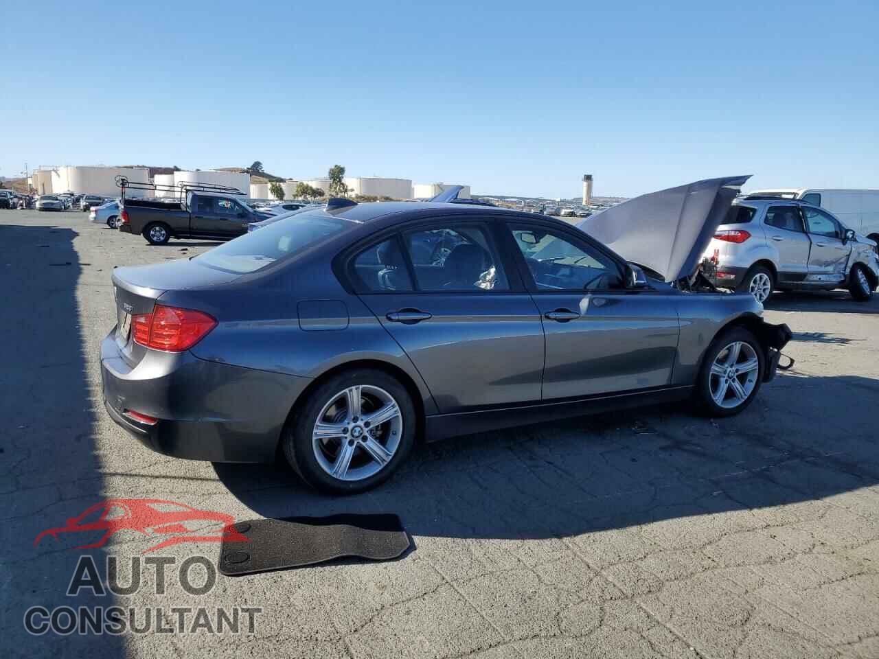 BMW 3 SERIES 2013 - WBA3A5C55DF352781