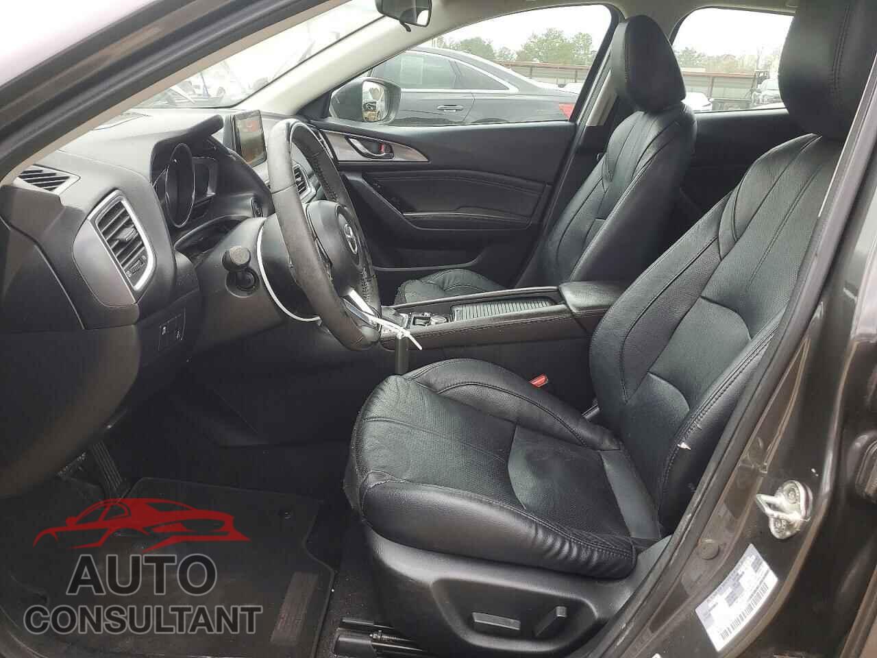 MAZDA 3 2018 - 3MZBN1M32JM199312