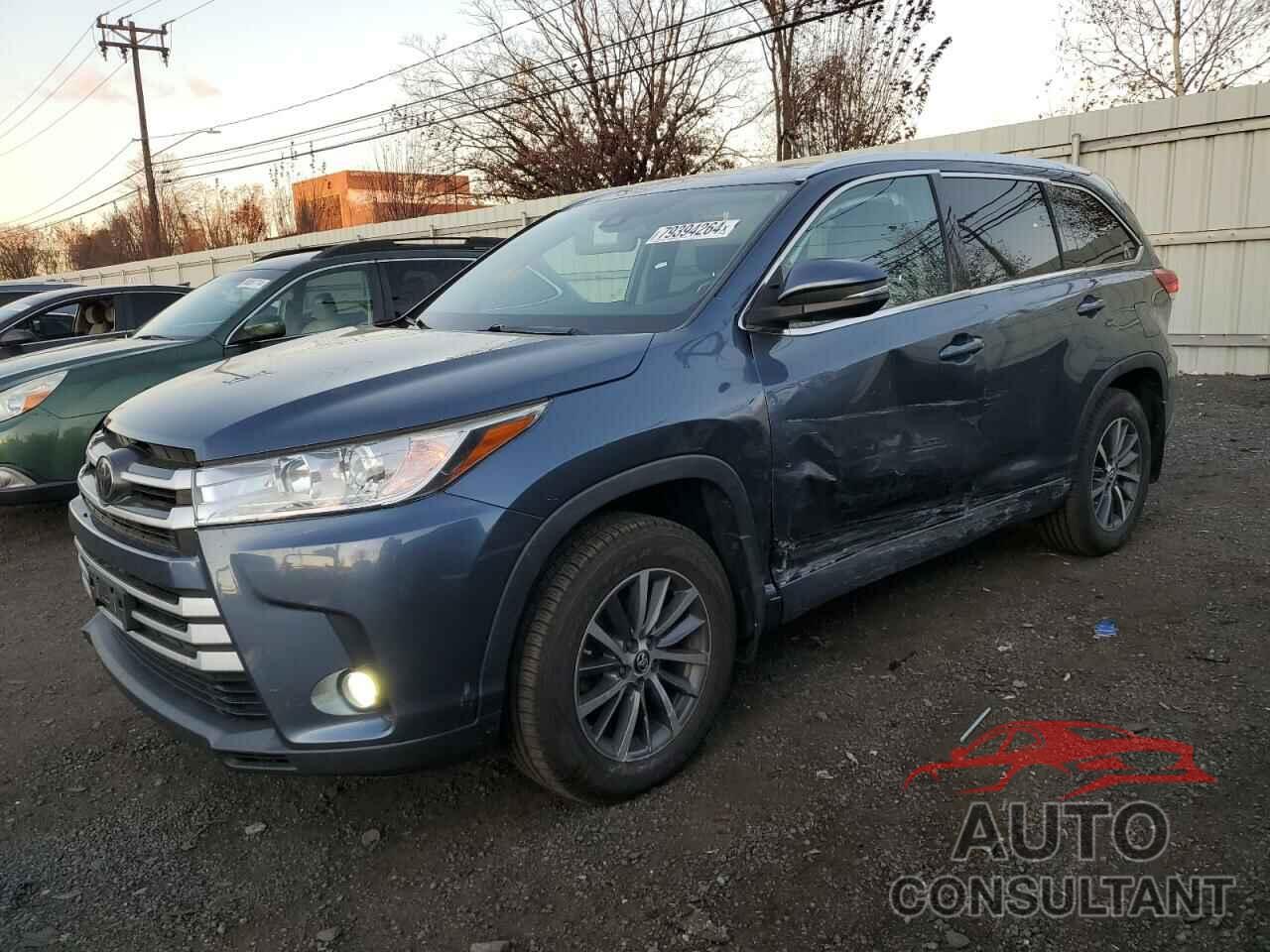 TOYOTA HIGHLANDER 2017 - 5TDJZRFHXHS423804