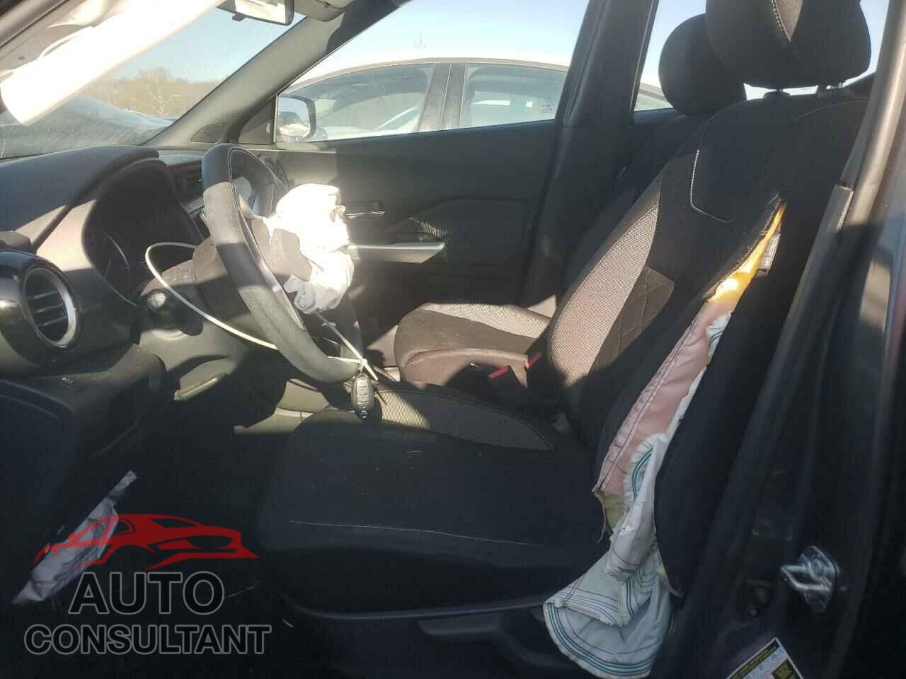 NISSAN KICKS 2019 - 3N1CP5CU3KL558163