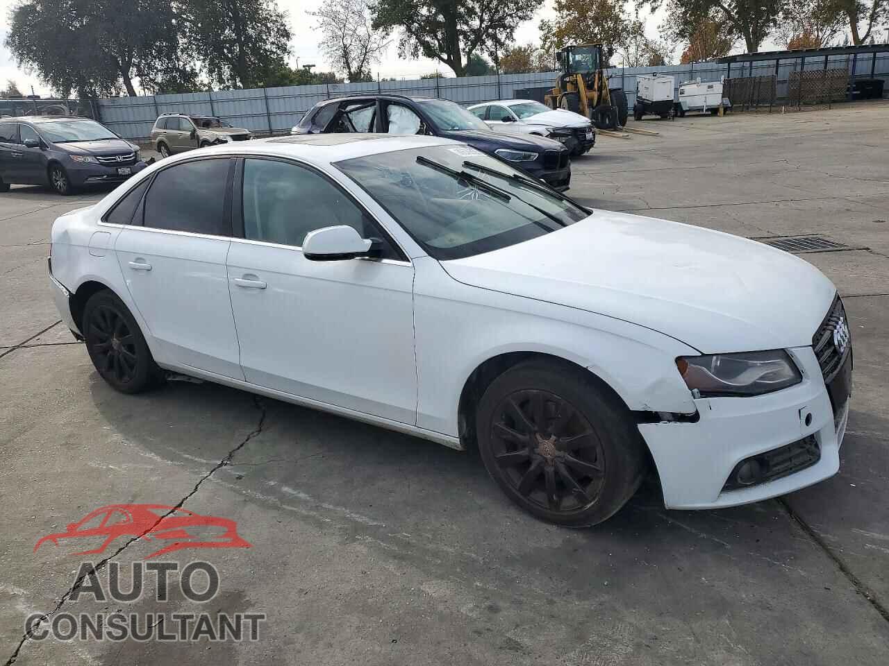 AUDI A4 2012 - WAUAFAFL8CA103818