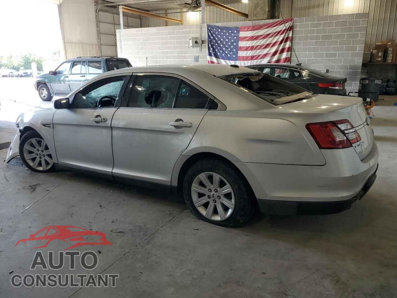 FORD TAURUS 2012 - 1FAHP2DW2CG105276