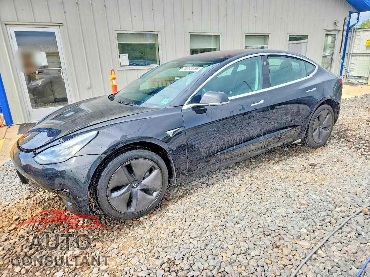 TESLA MODEL 3 2019 - 5YJ3E1EB7KF199065