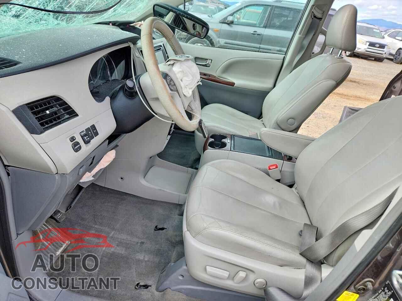 TOYOTA SIENNA 2012 - 5TDDK3DC5CS044837