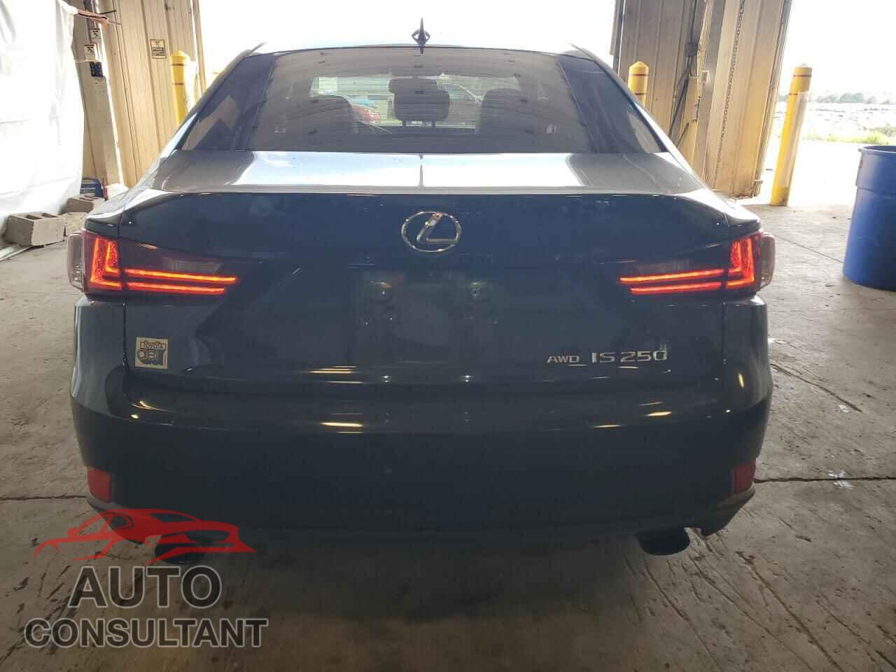 LEXUS IS 2014 - JTHCF1D29E5014436