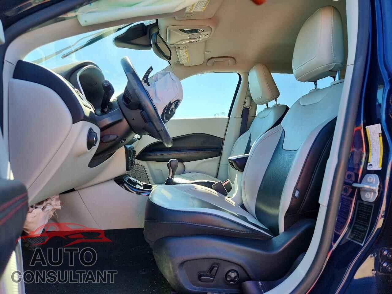 JEEP COMPASS 2019 - 3C4NJDCB7KT809606