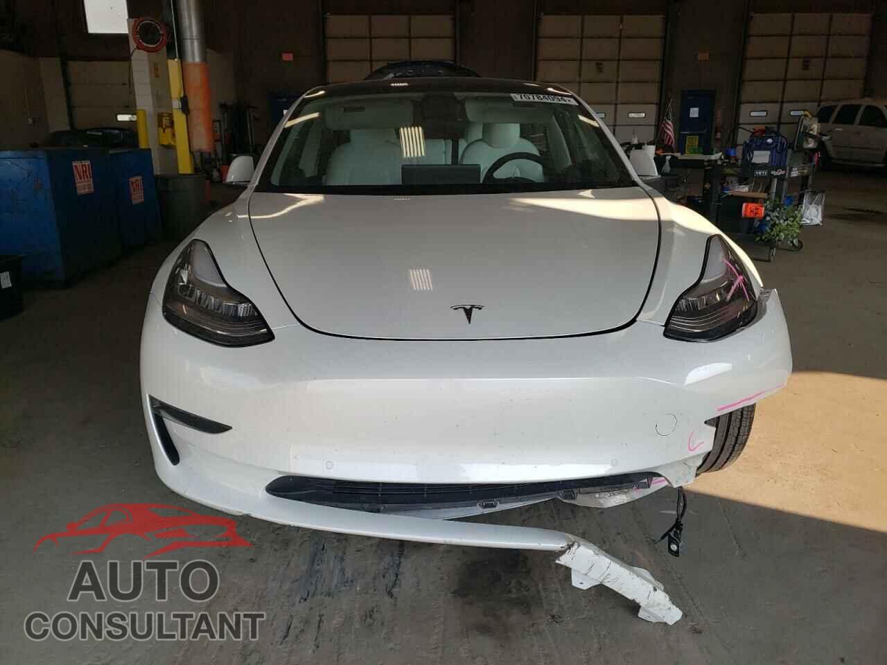 TESLA MODEL 3 2019 - 5YJ3E1EA5KF444761