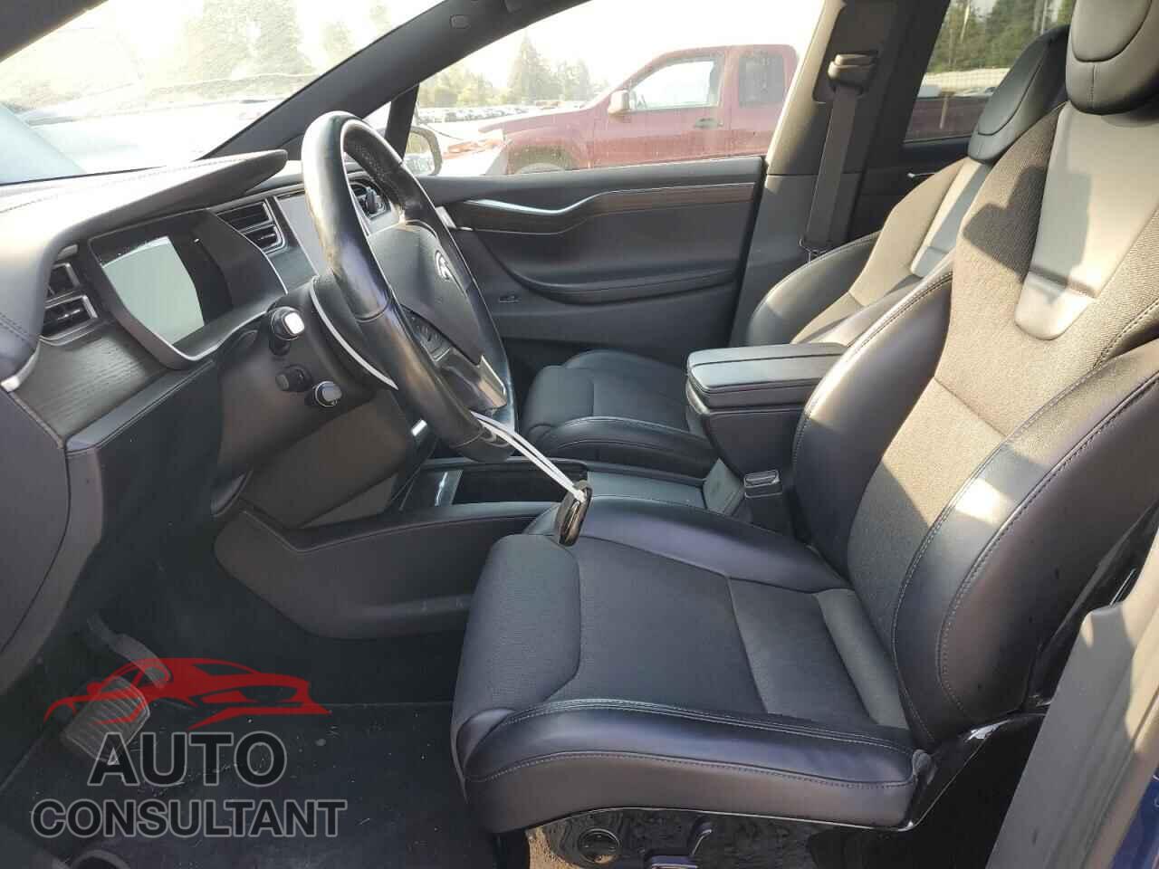 TESLA MODEL X 2016 - 5YJXCBE21GF018787