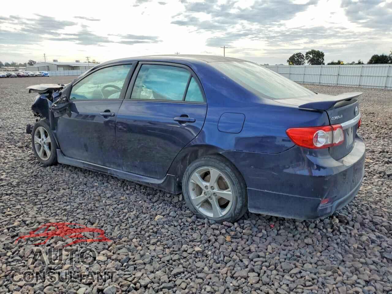 TOYOTA COROLLA 2013 - 2T1BU4EE5DC124558