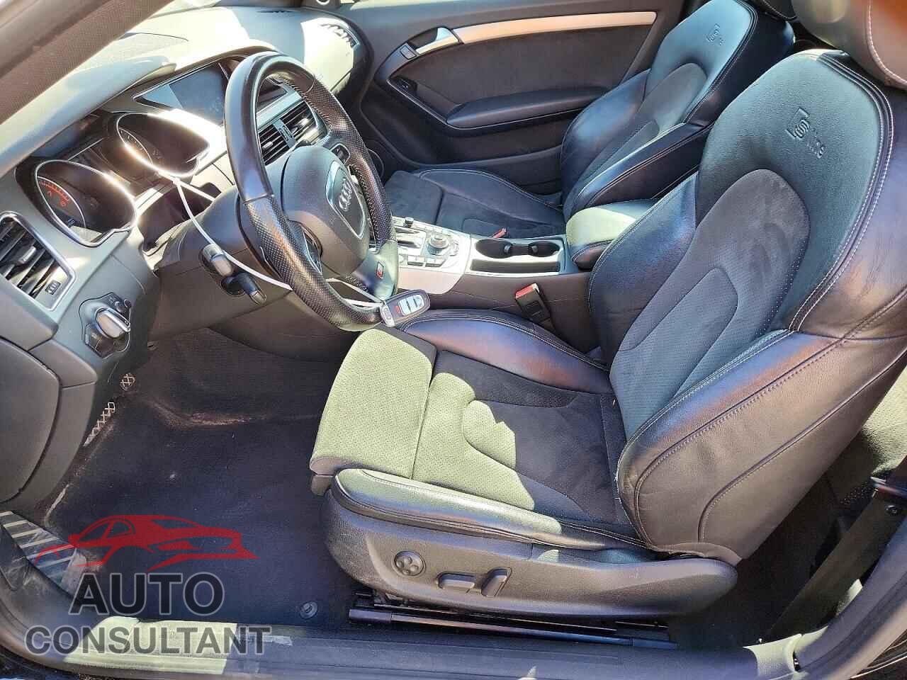 AUDI A5 2010 - WAUMFBFR1AA000616