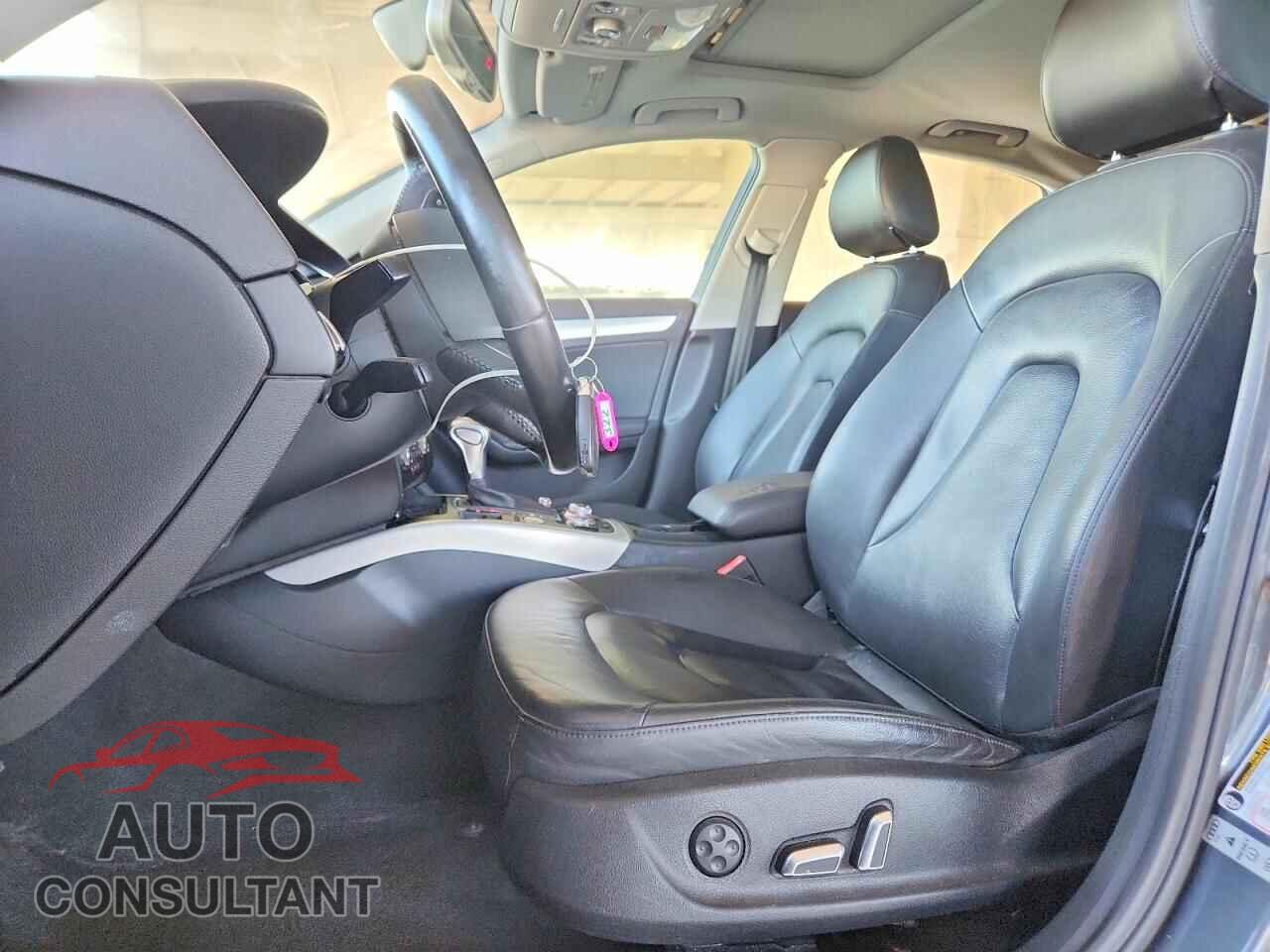AUDI A4 2013 - WAUEFAFL3DN010586