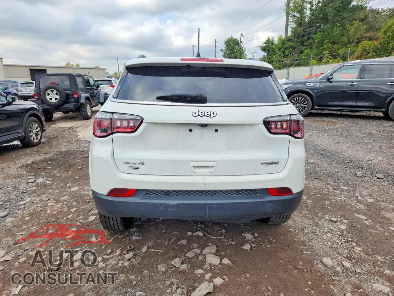 JEEP COMPASS 2024 - 3C4NJDBN8RT100527