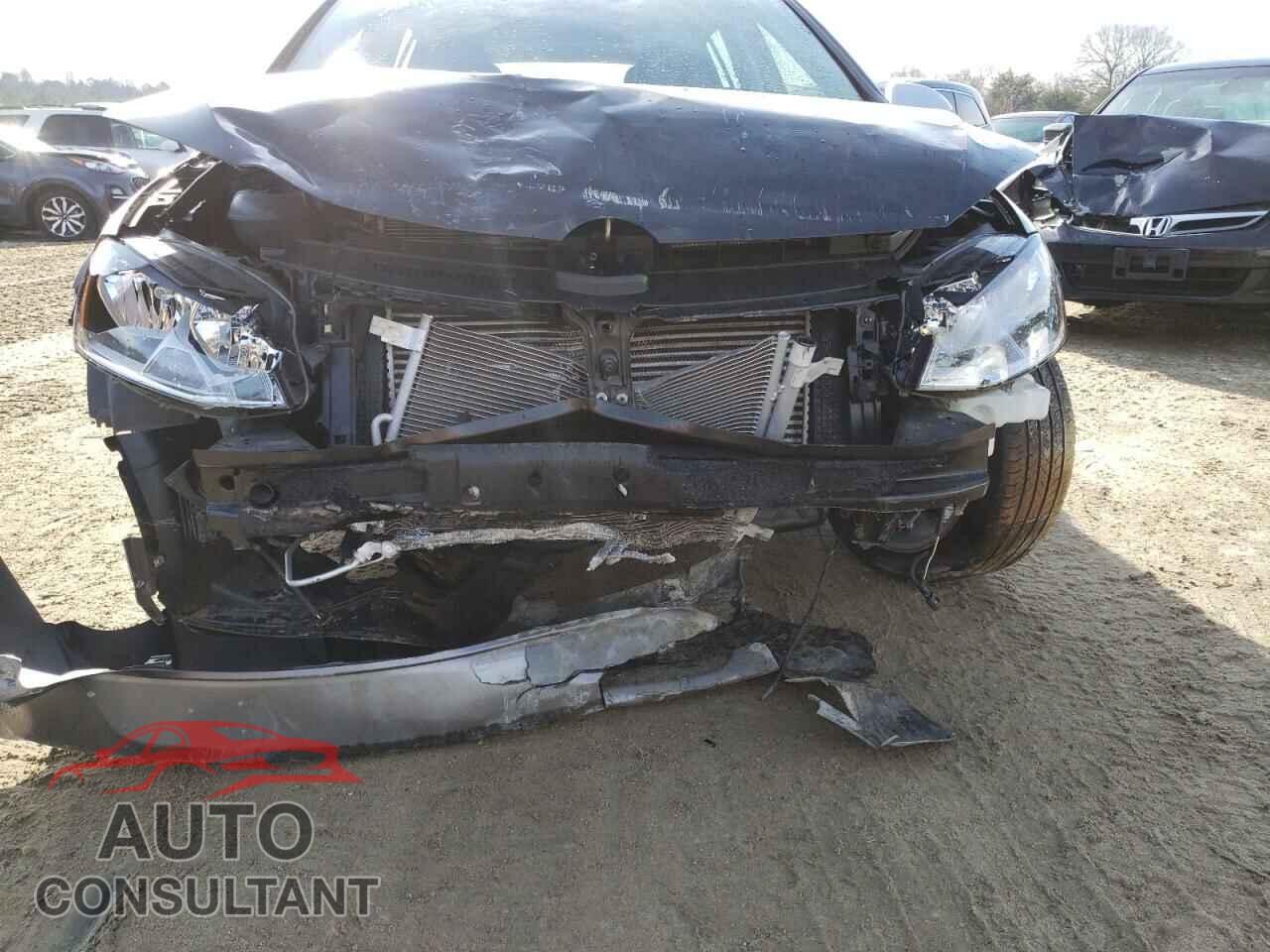 VOLKSWAGEN GOLF 2017 - 3VWH17AU7HM534094