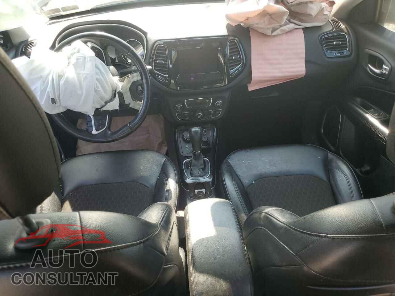 JEEP COMPASS 2020 - 3C4NJDBB5LT157877