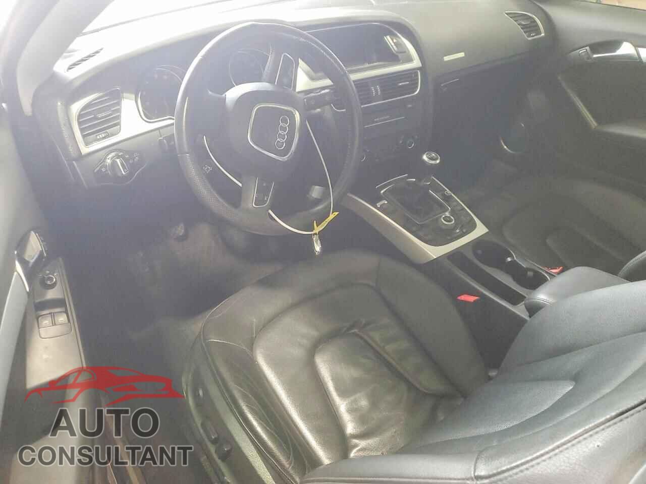 AUDI A5 2011 - WAURFAFR3BA025700