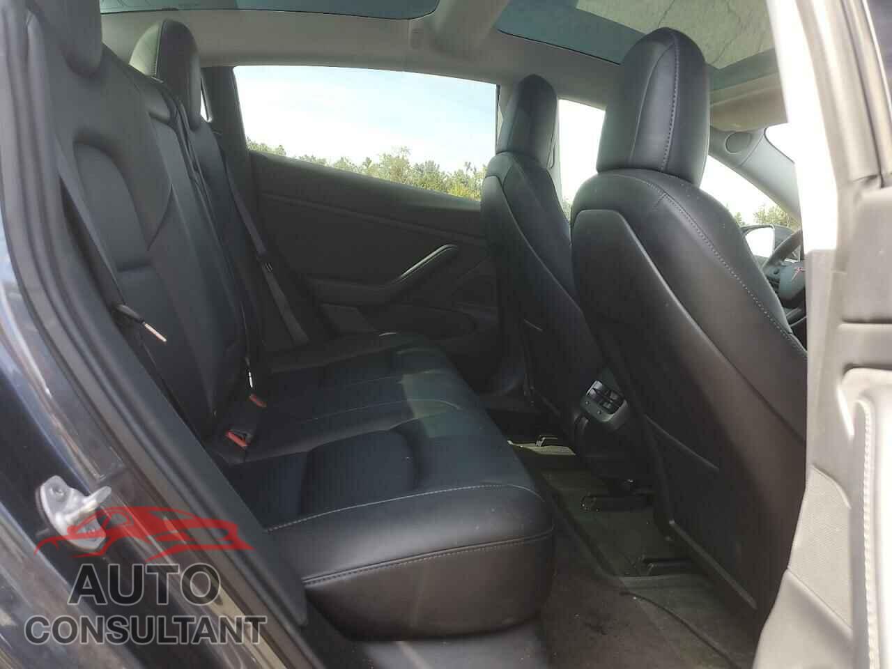 TESLA MODEL 3 2019 - 5YJ3E1EB2KF189267