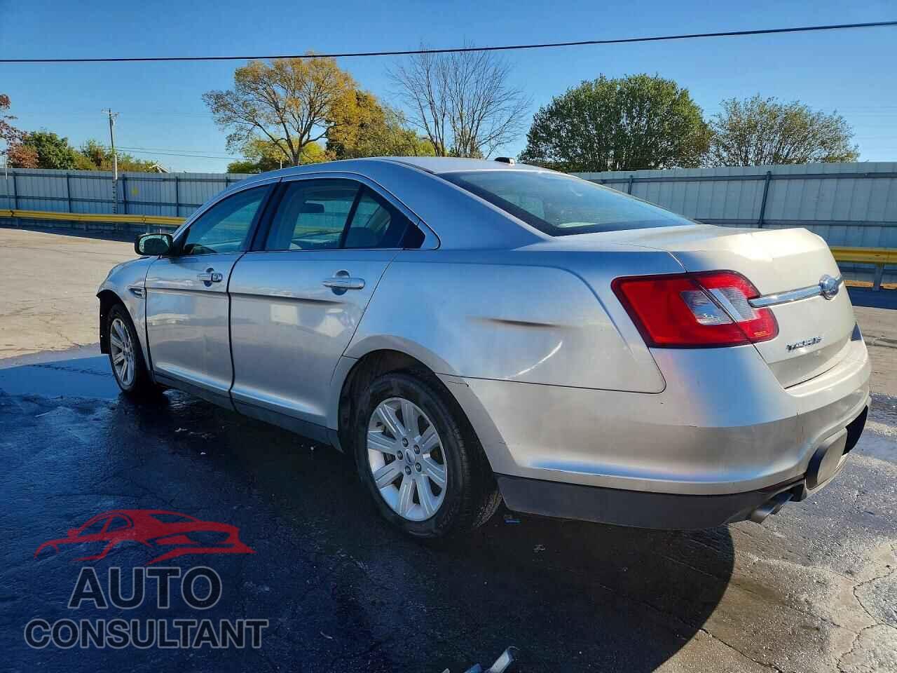 FORD TAURUS 2010 - 1FAHP2DW1AG135320