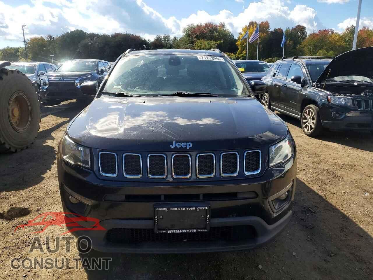 JEEP COMPASS 2018 - 3C4NJDBB7JT291223