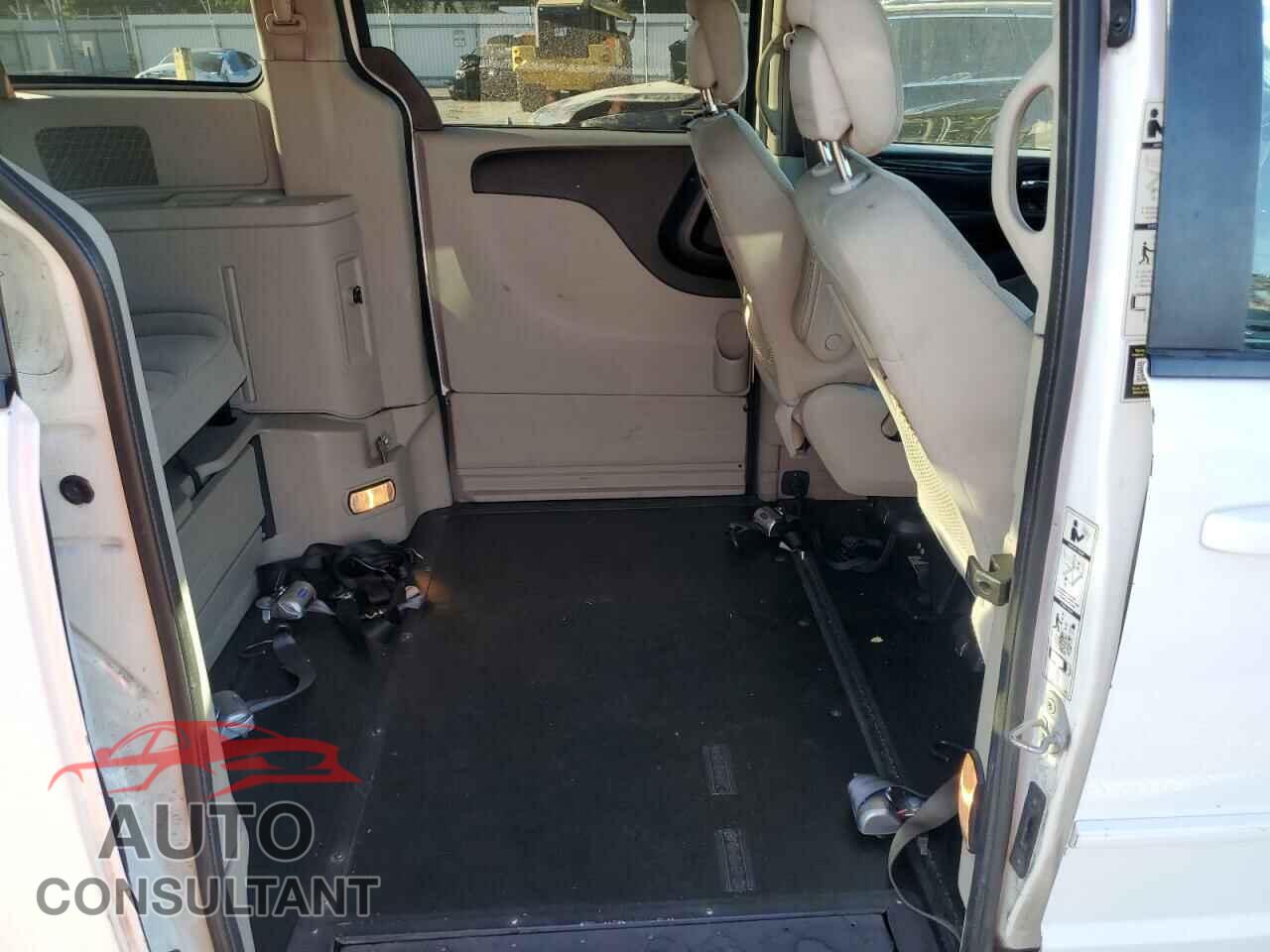 DODGE CARAVAN 2017 - 2C7WDGBG0HR855089