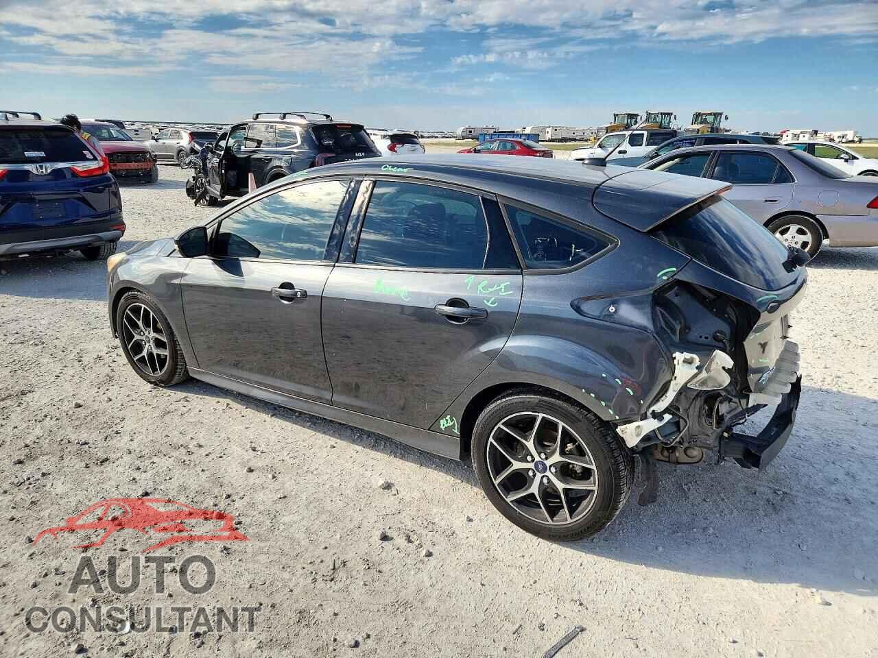 FORD FOCUS 2016 - 1FADP3K22GL387288