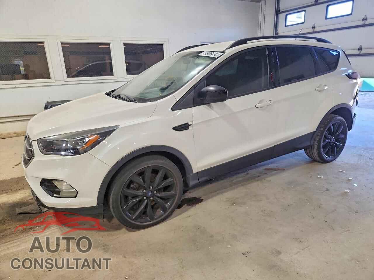 FORD ESCAPE 2017 - 1FMCU0G94HUE74488