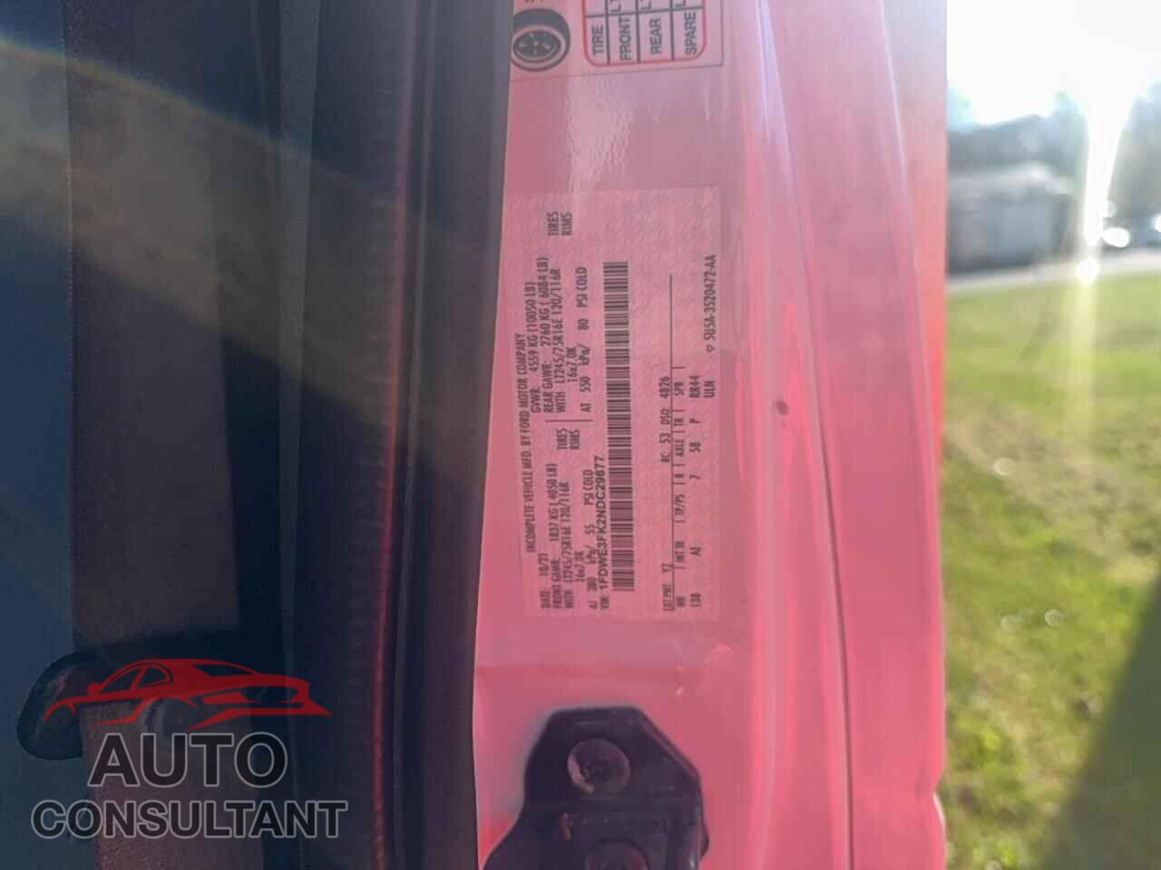 FORD ECONOLINE 2022 - 1FDWE3FK2NDC29877
