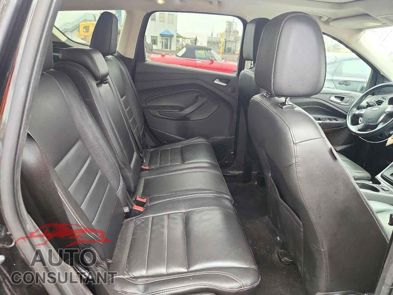 FORD ESCAPE 2015 - 1FMCU9G97FUC45756
