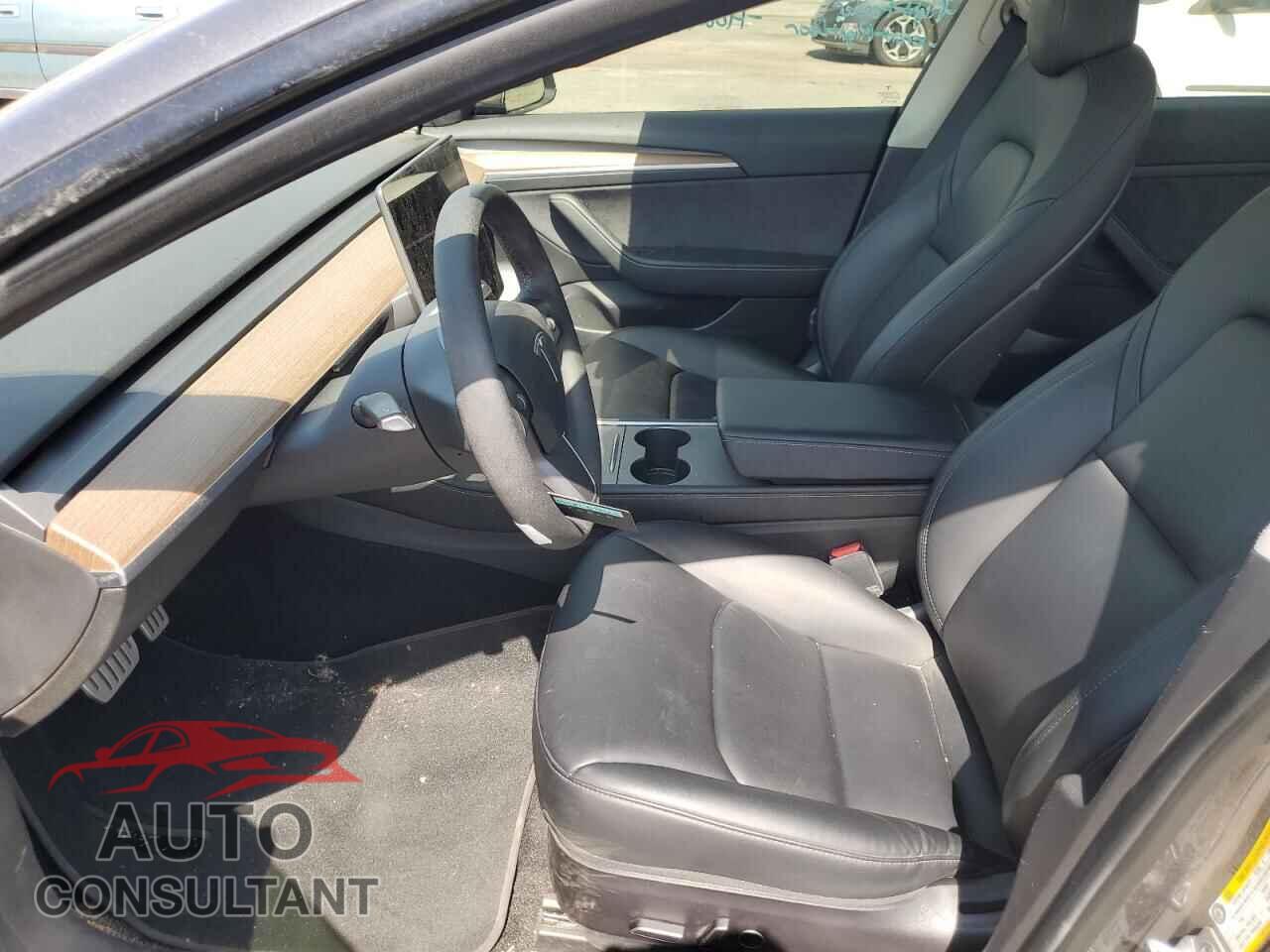 TESLA MODEL 3 2021 - 5YJ3E1ECXMF075836