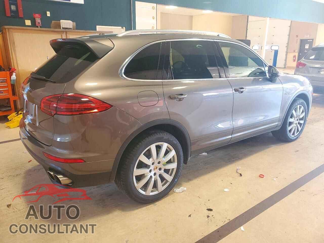 PORSCHE CAYENNE 2015 - WP1AE2A29FLA50502