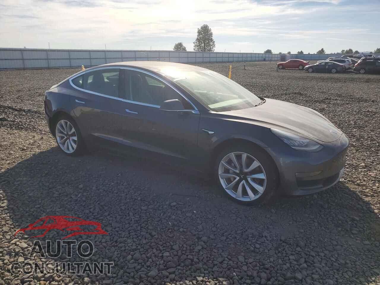 TESLA MODEL 3 2019 - 5YJ3E1EB8KF418549