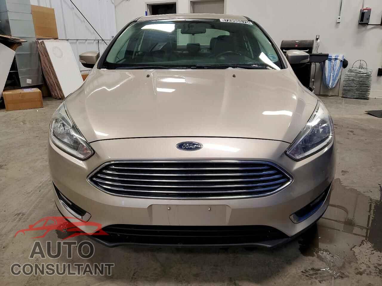 FORD FOCUS 2017 - 1FADP3J24HL310442