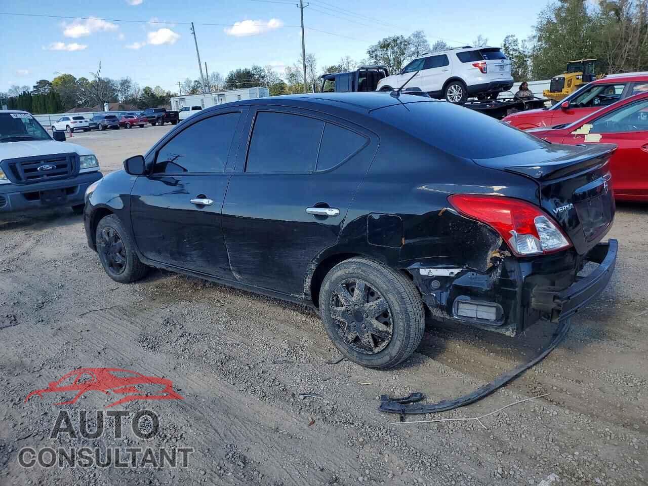 NISSAN VERSA 2019 - 3N1CN7AP3KL849647