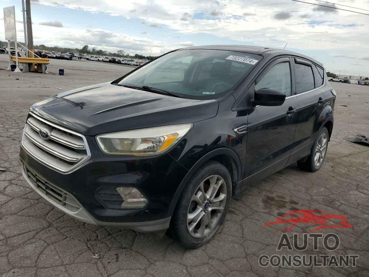 FORD ESCAPE 2017 - 1FMCU0GD9HUC31246