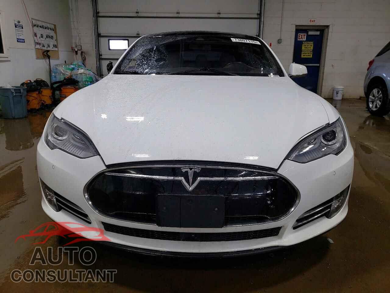 TESLA MODEL S 2015 - 5YJSA1E2XFF108402