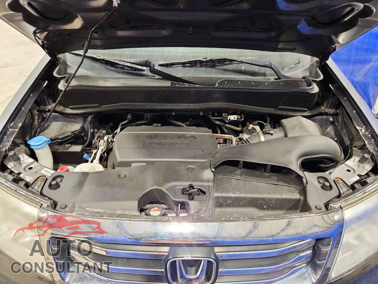HONDA PILOT 2015 - 5FNYF4H61FB503502