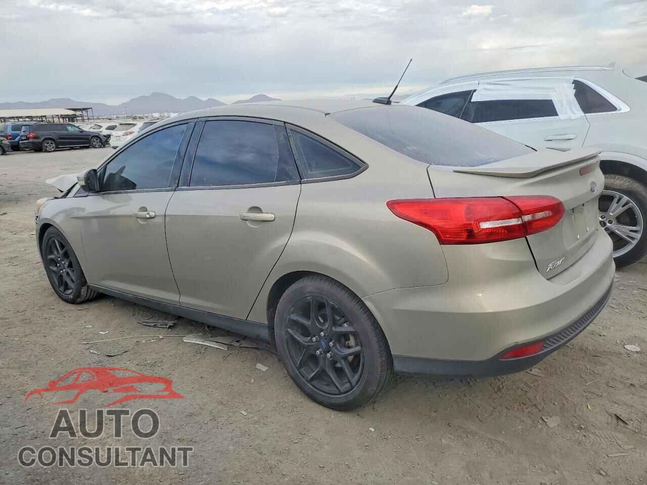 FORD FOCUS 2015 - 1FADP3F28FL324611