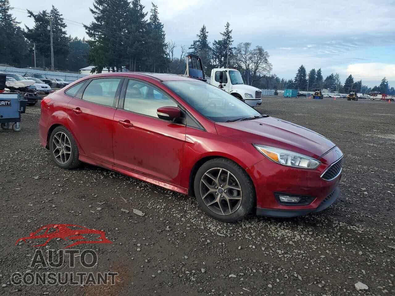 FORD FOCUS 2015 - 1FADP3F24FL211366