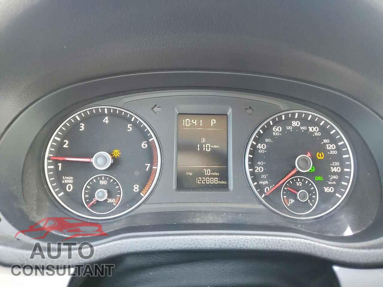 VOLKSWAGEN PASSAT 2015 - 1VWAT7A36FC037426