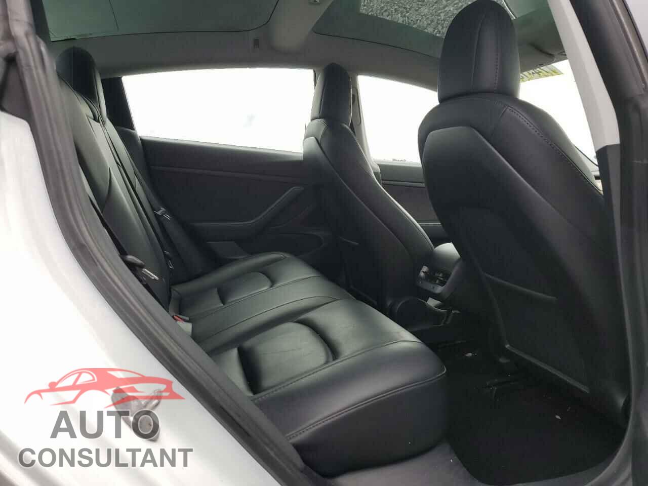 TESLA MODEL 3 2020 - 5YJ3E1EAXLF659084