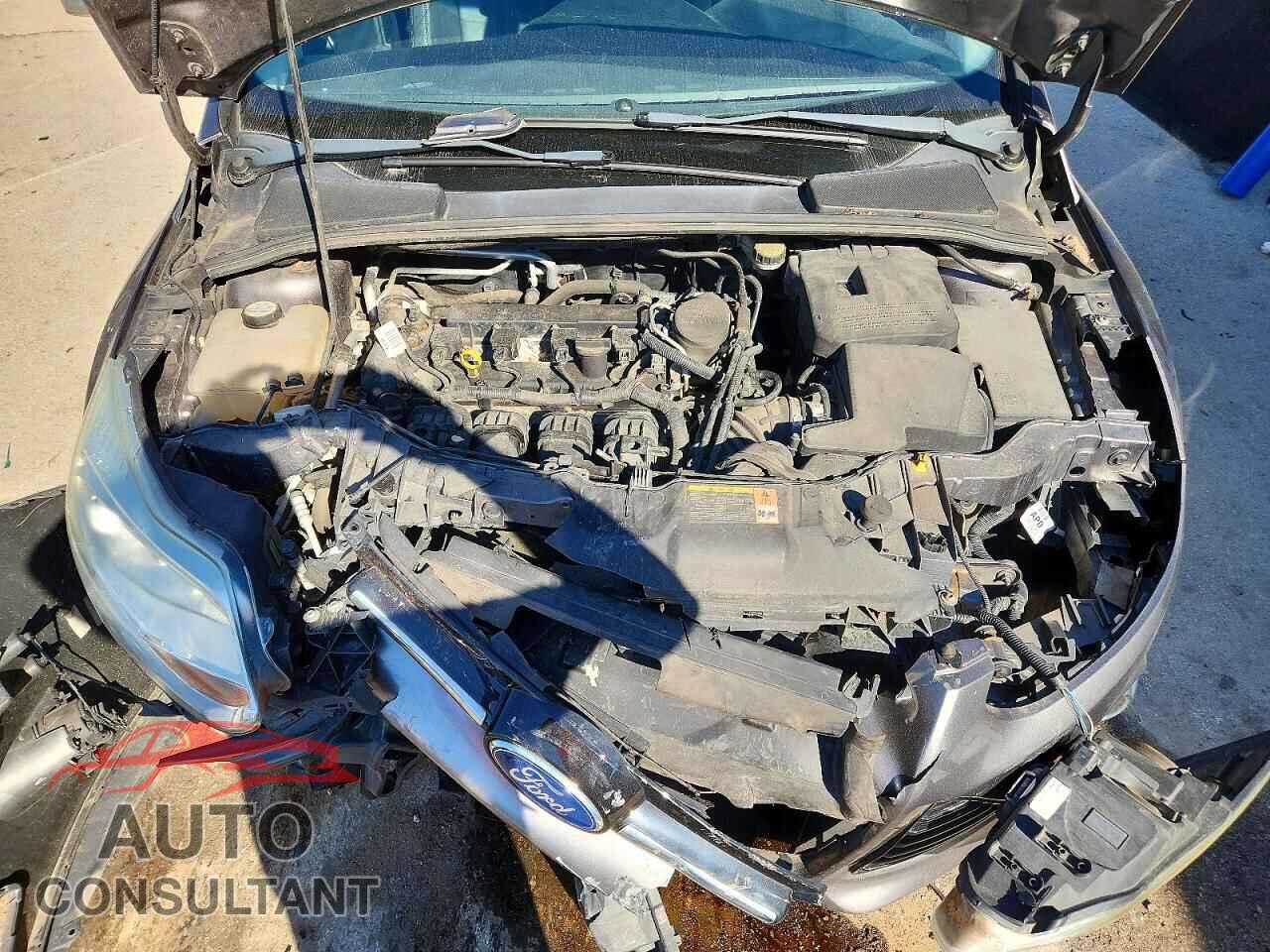 FORD FOCUS 2012 - 1FAHP3M27CL282903