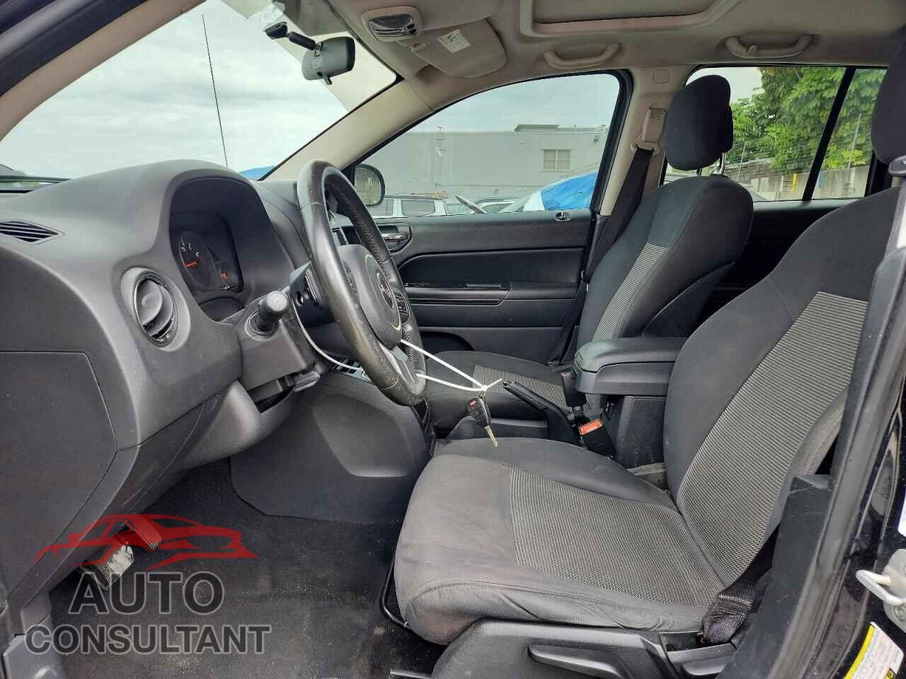 JEEP COMPASS 2011 - 1J4NF1FBXBD135060