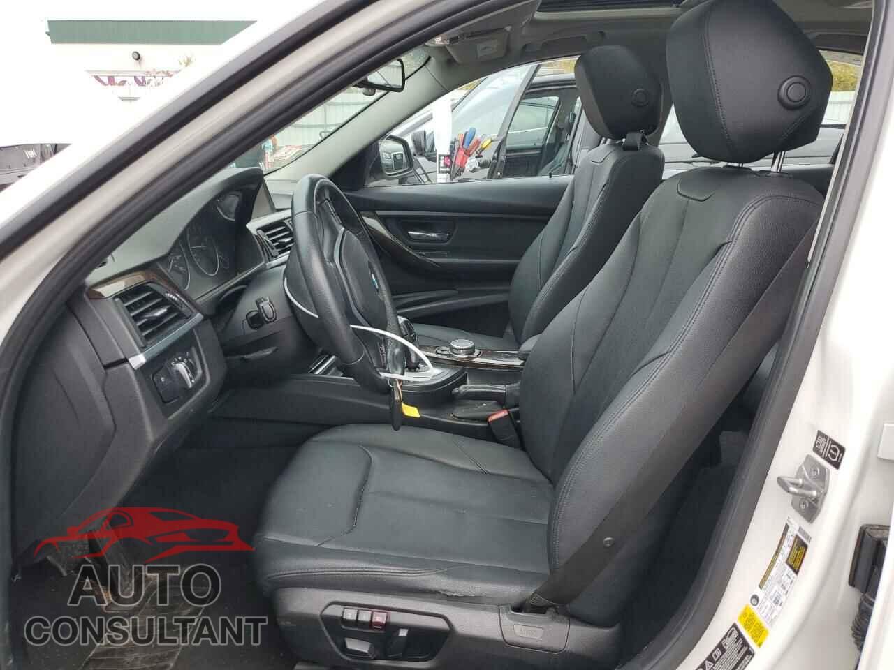 BMW 3 SERIES 2015 - WBA3B5C59FF961341