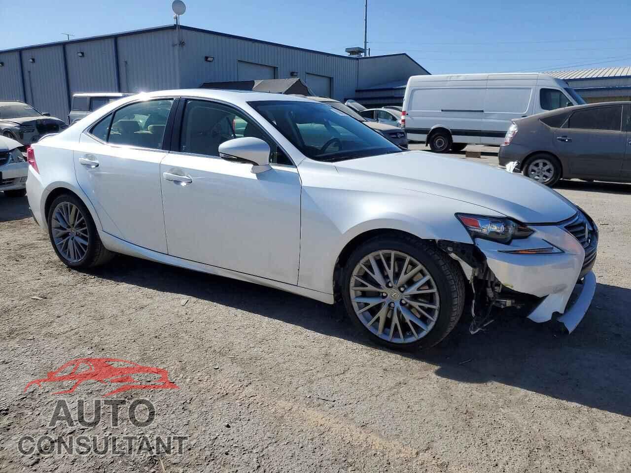 LEXUS IS 2016 - JTHBA1D25G5027522